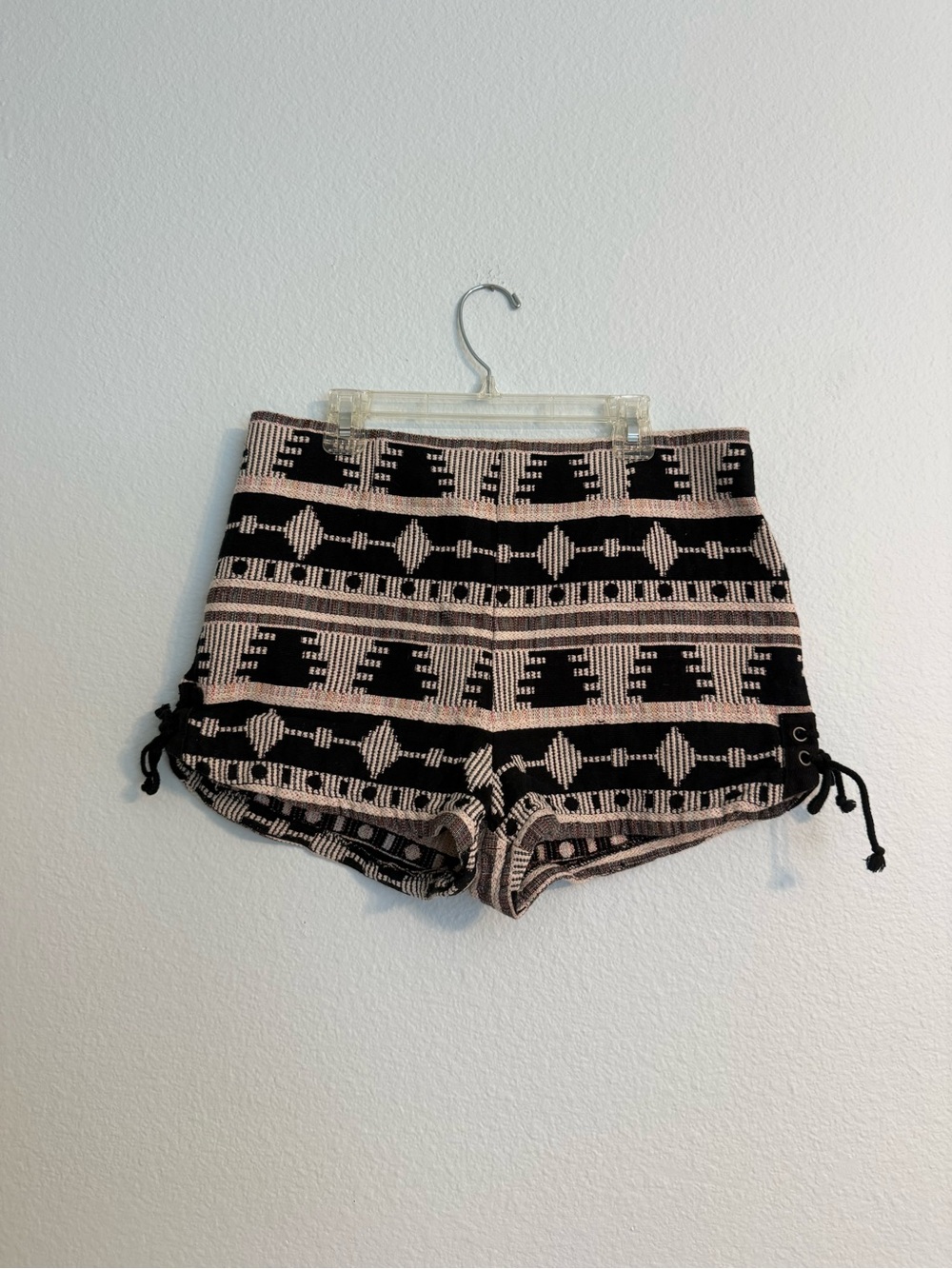 Ecote festival shorts Black and Beige Geometric Knit High-Waist Shorts